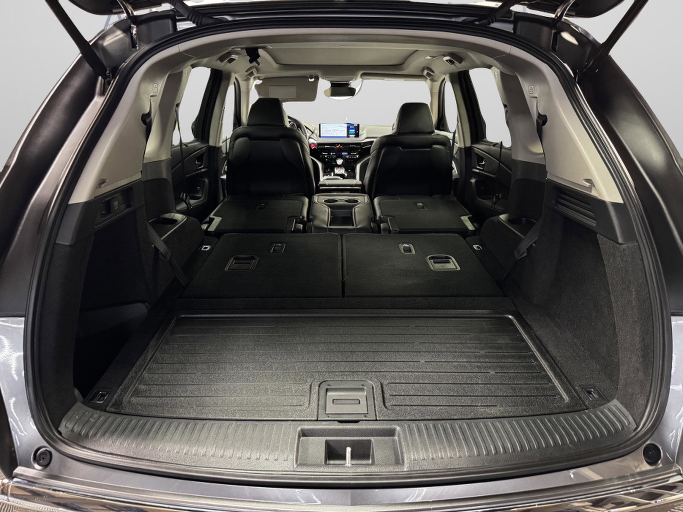 Used 2024 Acura MDX FWD w/ Technology Package image 16