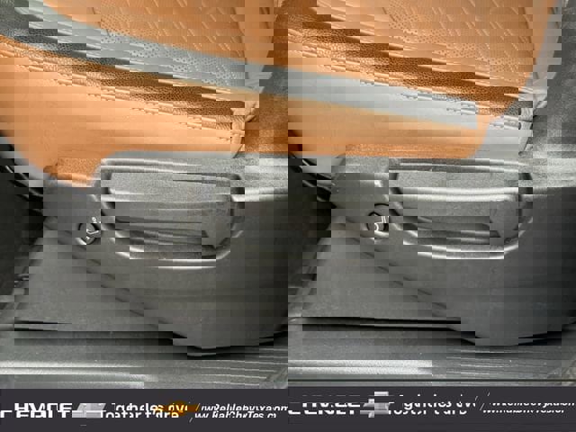 Used 2022 Nissan Pathfinder Platinum w/ Cargo Package FWD image 35