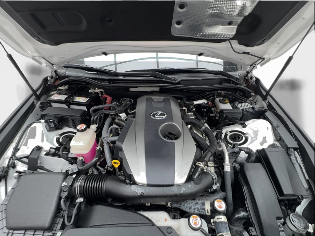 Used 2023 Lexus IS 300 w/ Comfort Package RWD image 18