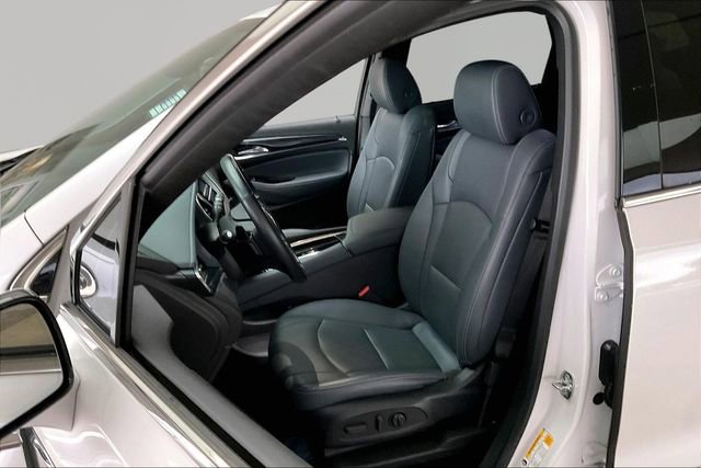Used 2022 Buick Enclave Essence w/ Sport Touring Edition FWD image 15