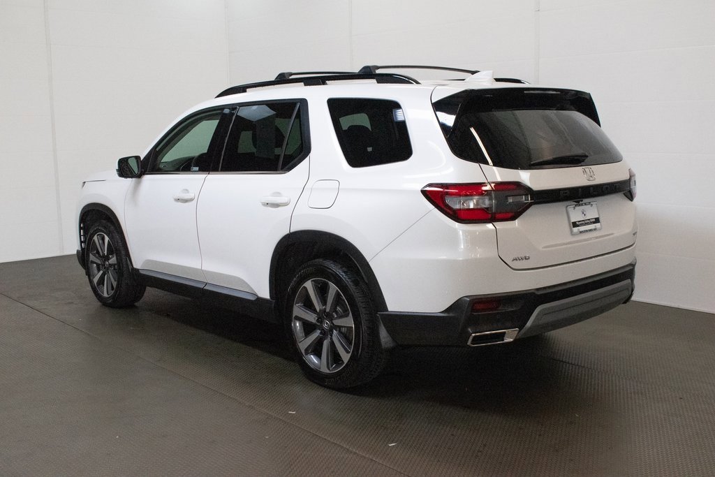 Used 2023 Honda Pilot Elite image 6