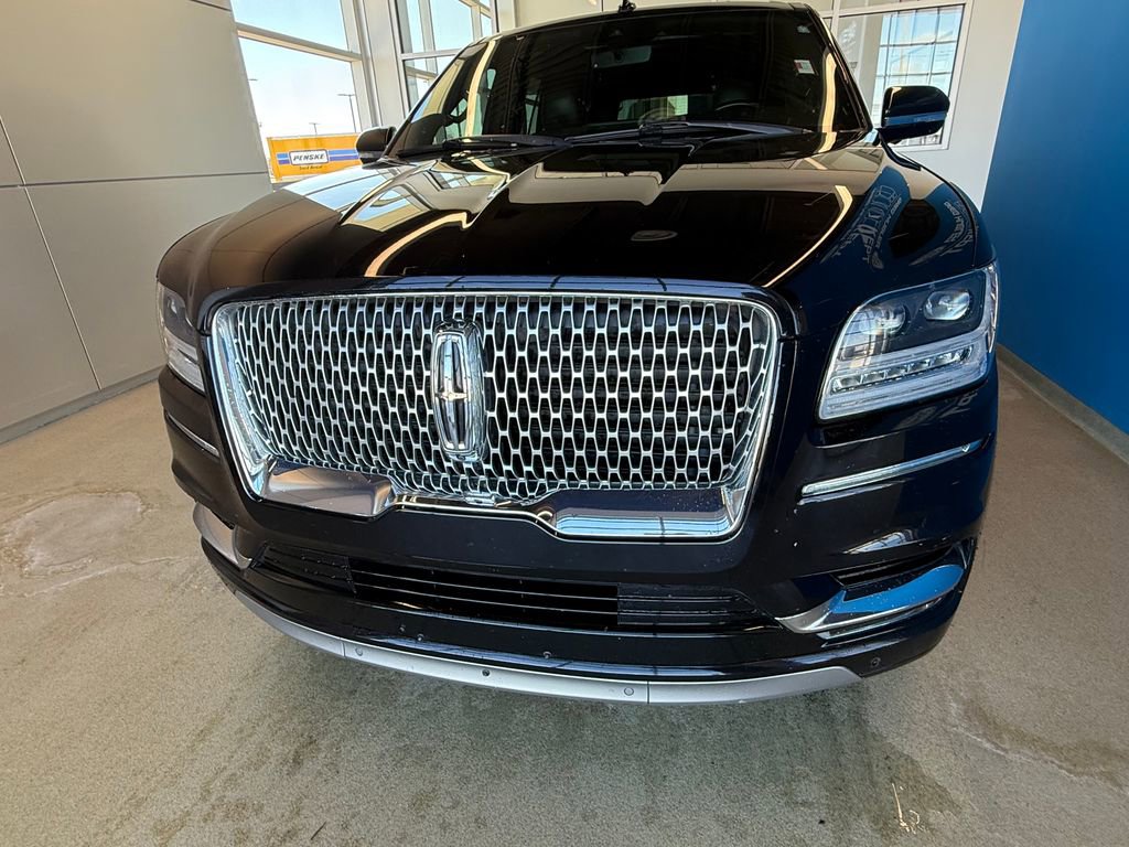Used 2020 Lincoln Navigator L Reserve image 6