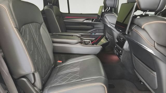 Used 2024 Jeep Grand Wagoneer Series III w/ Rear Seat Video Group 1 AWD/4WD image 29