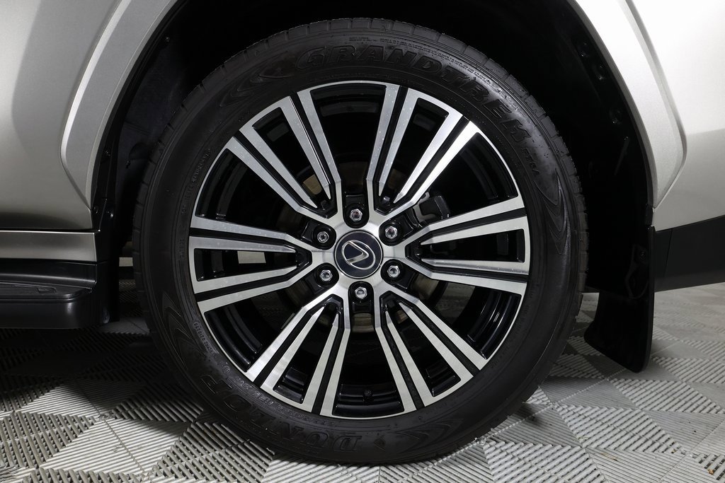 Used 2024 Lexus LX 600 4WD w/ Appearance Package image 54