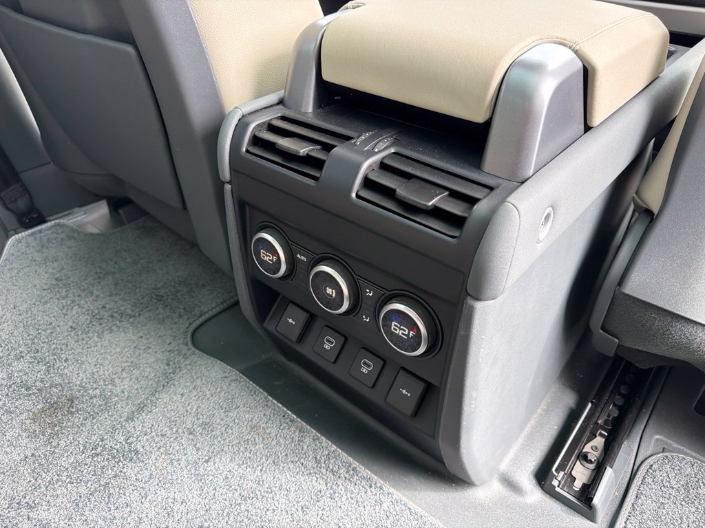 Used 2021 Land Rover Defender 90 S AWD/4WD image 33