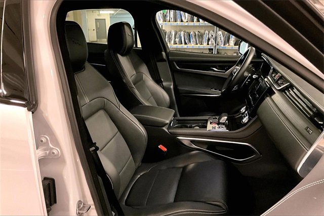 Used 2025 Jaguar F-PACE R-Dynamic S image 6