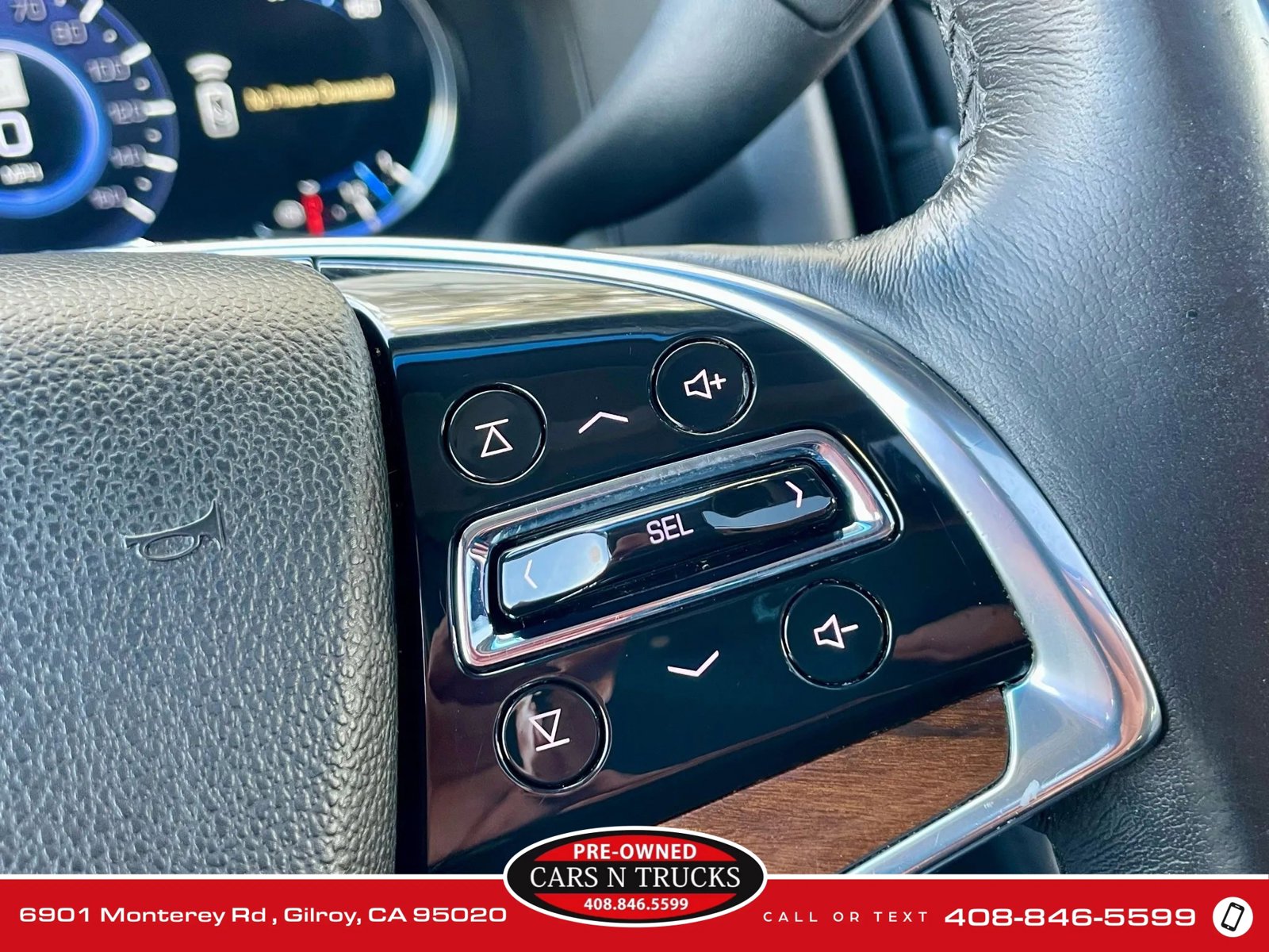 Used 2019 Cadillac Escalade ESV Premium Luxury image 25