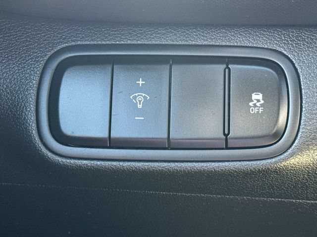 Used 2026 Hyundai Venue SE FWD image 16