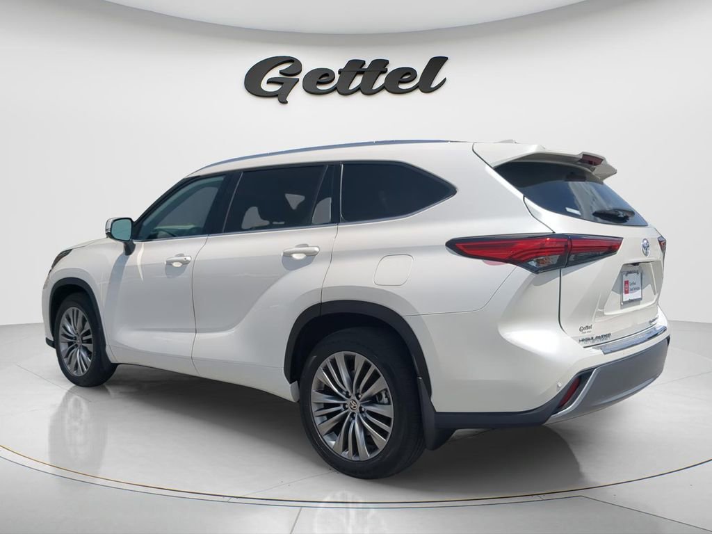 Used 2020 Toyota Highlander Platinum image 7