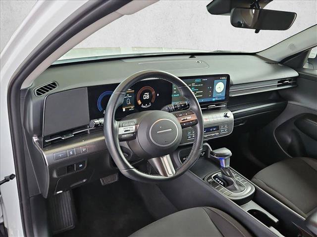 Used 2025 Hyundai Kona SEL FWD image 10