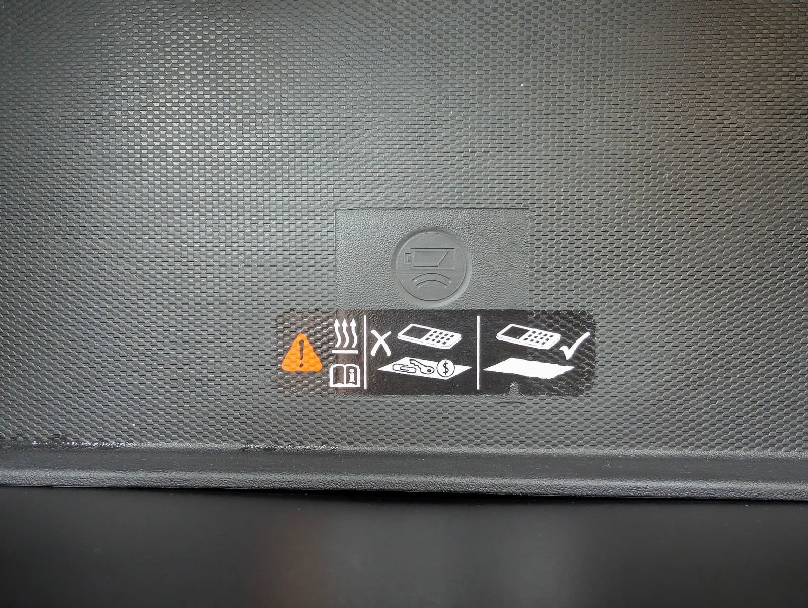 Certified 2023 Chevrolet Suburban Z71 w/ Luxury Package image 30