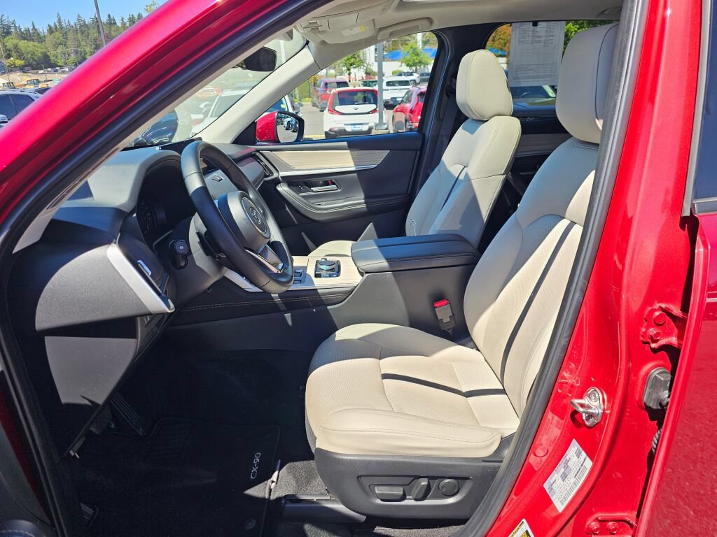 Certified 2024 MAZDA CX-90 Plug-In Hybrid w/ Preferred AWD/4WD image 22