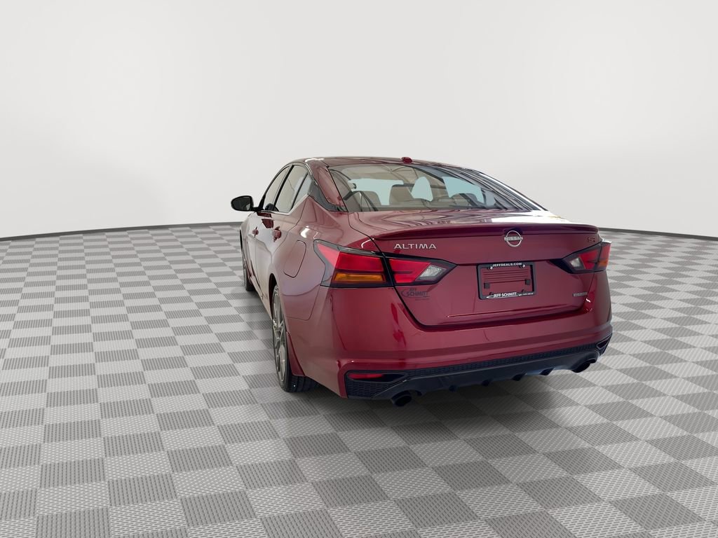 Certified 2024 Nissan Altima 2.0 SR image 9