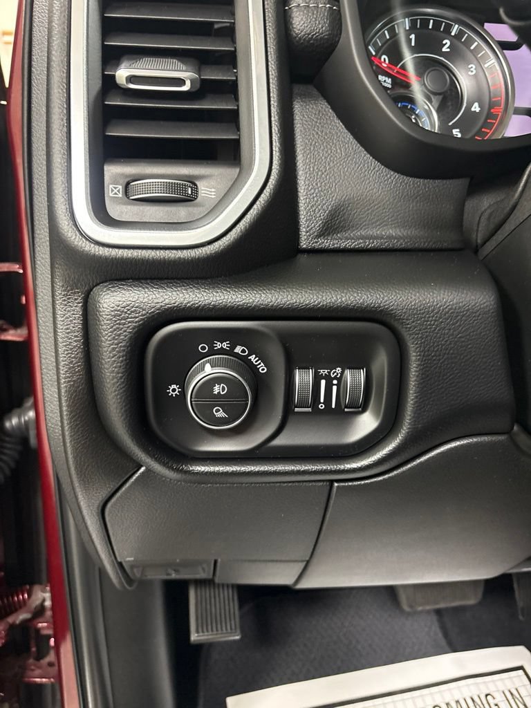 Used 2020 RAM 2500 Laramie RWD image 10