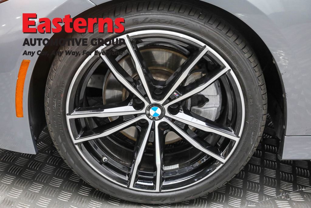 Used 2023 BMW 330i Sedan w/ M Sport Package RWD image 31