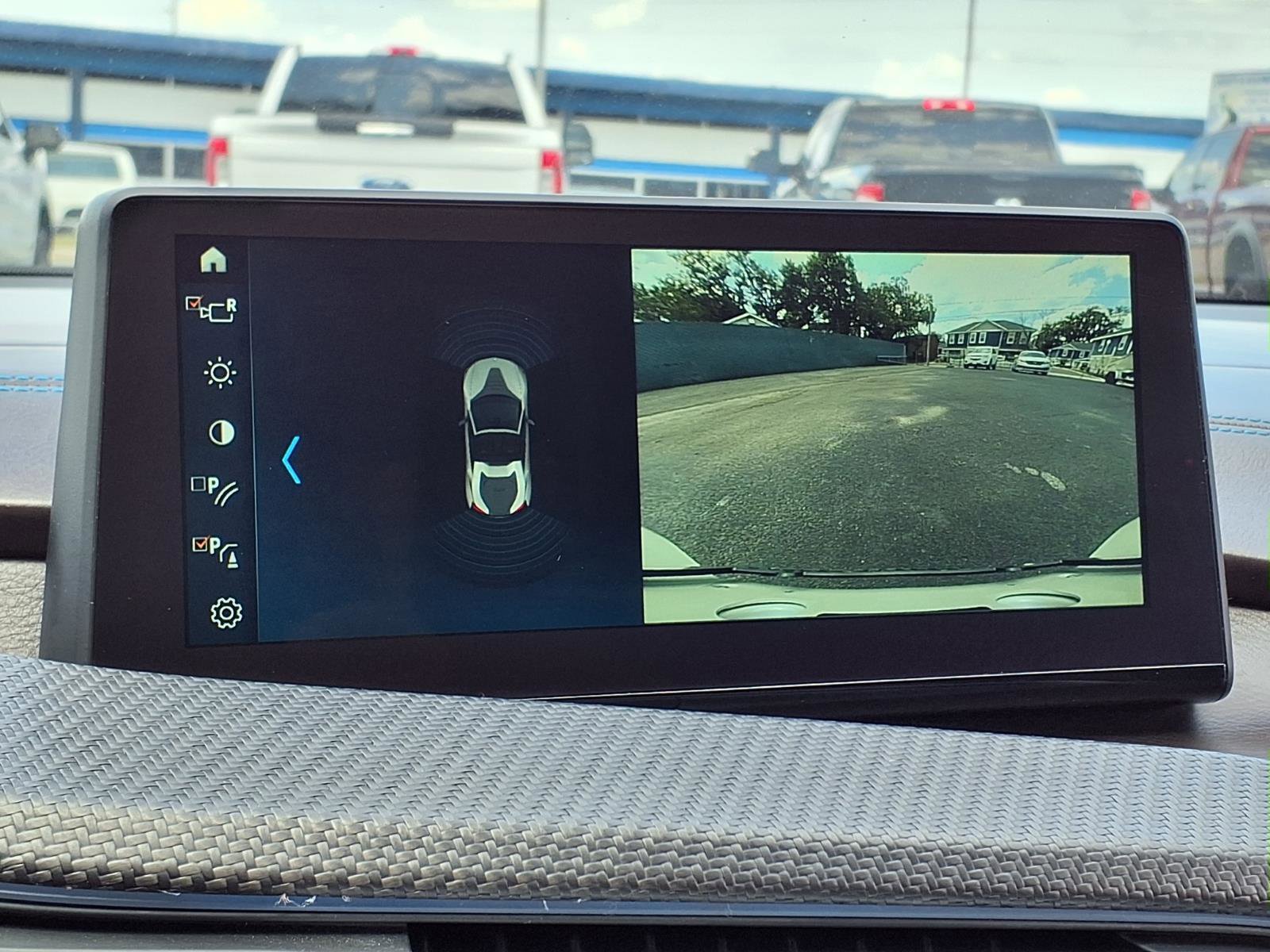 Used 2019 BMW i8 Roadster AWD/4WD image 10