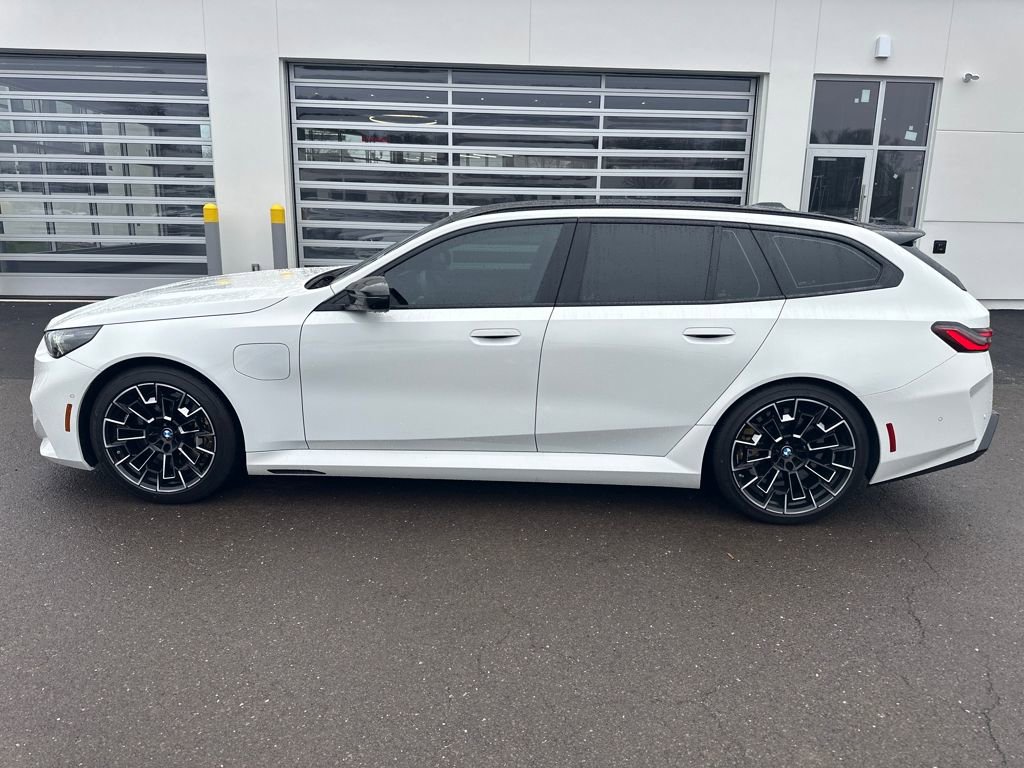Used 2025 BMW M5 Touring w/ M Driver's Package image 37