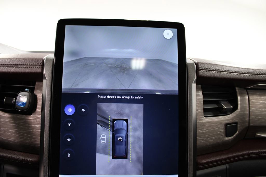 Used 2024 Ford Expedition Limited image 41