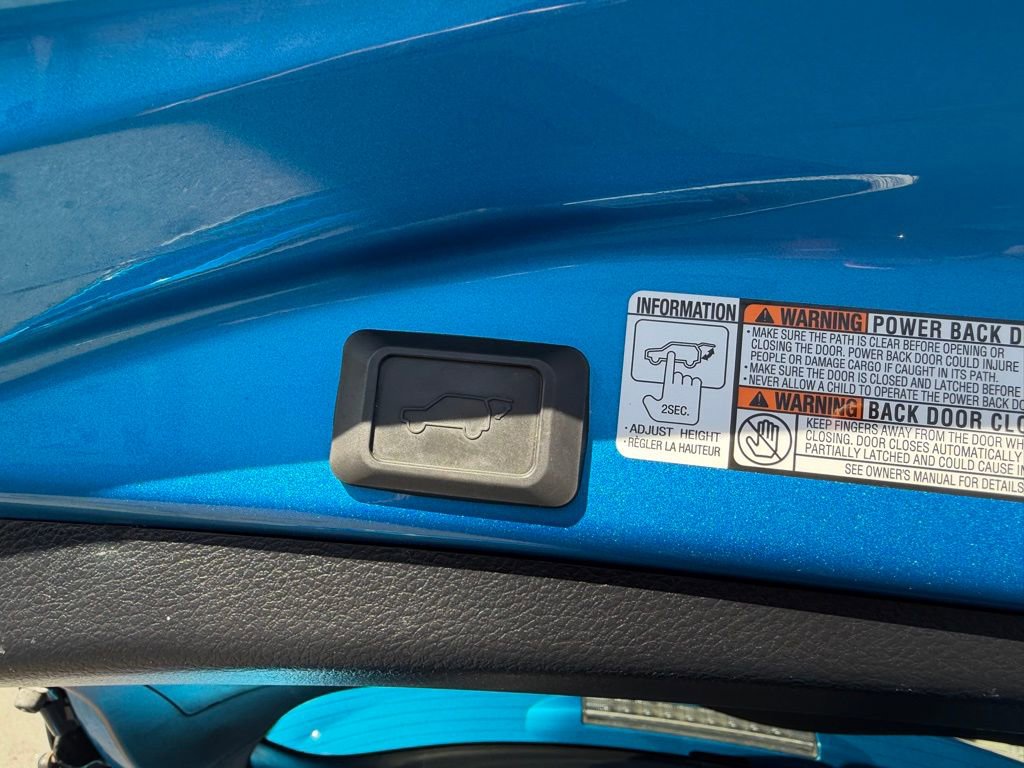 Used 2017 Toyota RAV4 Limited w/ Carpet Mat Package image 31