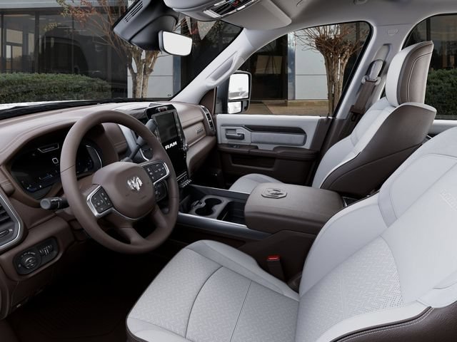 New 2026 RAM 3500 Laramie AWD/4WD image 22