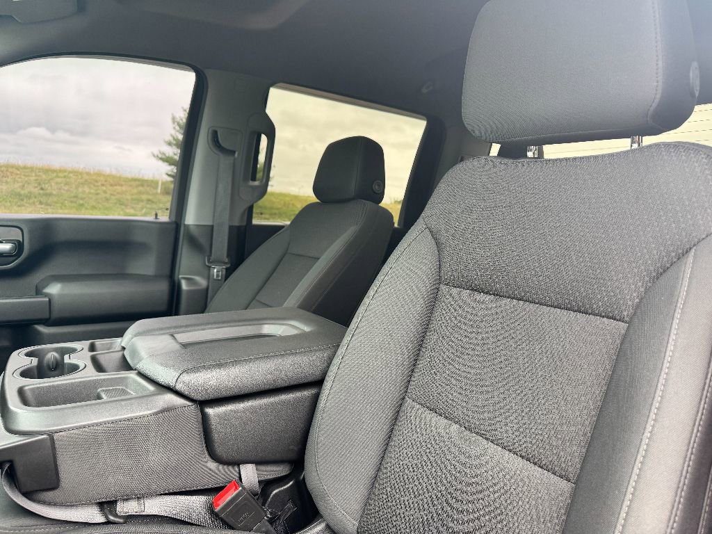 Used 2021 GMC Sierra 2500 4x4 Crew Cab w/ Convenience Package image 12