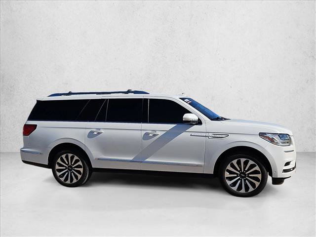 Used 2020 Lincoln Navigator L Reserve w/ Equipment Group 208A Reserve AWD/4WD image 4