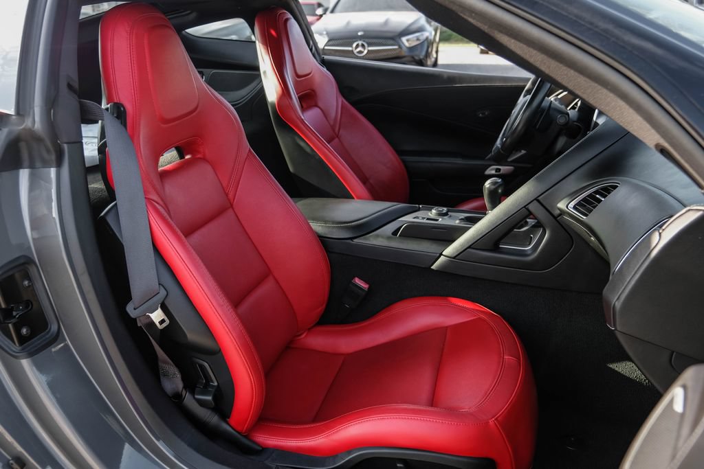 Used 2016 Chevrolet Corvette Stingray Coupe RWD image 43