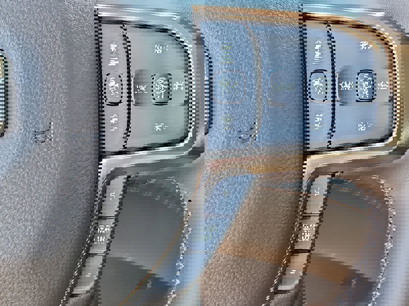 New 2026 RAM 1500 Limited image 24