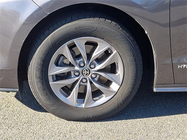 Used 2021 Toyota Sienna LE image 8