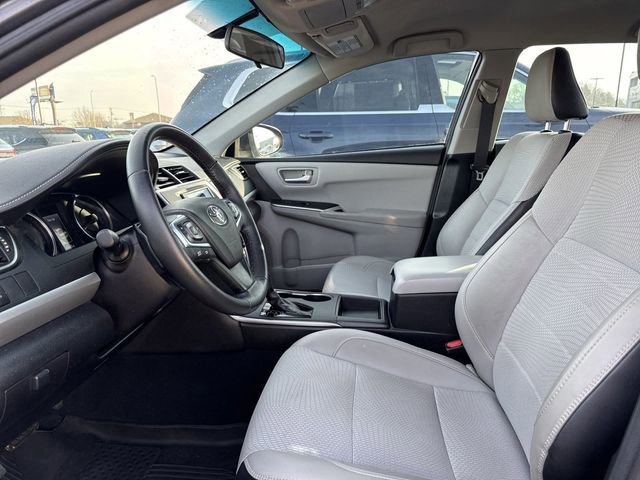Used 2017 Toyota Camry SE image 11