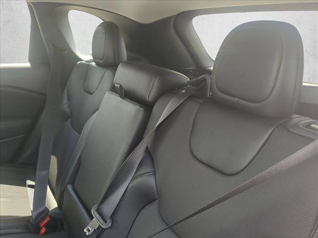 Used 2022 Jeep Cherokee Latitude Lux AWD/4WD image 16
