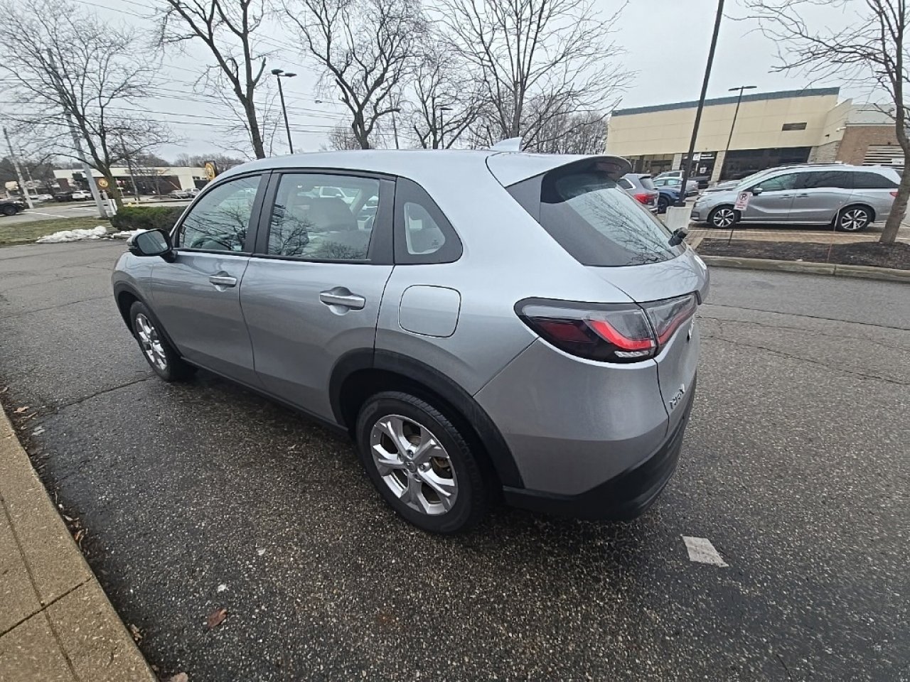 Used 2023 Honda HR-V LX image 30