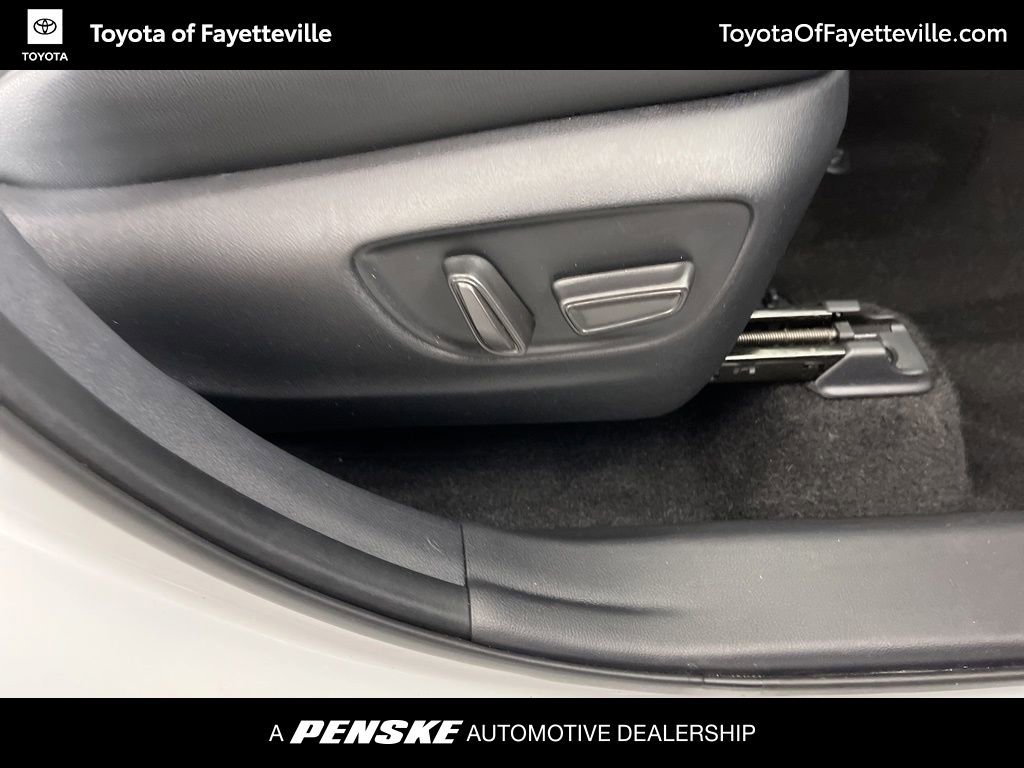 Used 2025 Toyota Grand Highlander AWD image 7