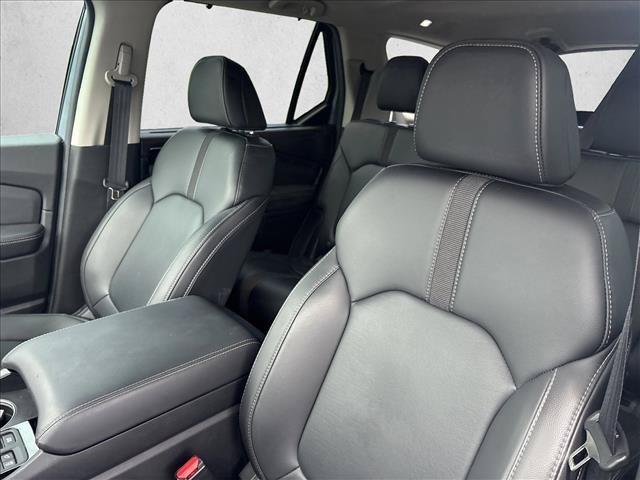 Used 2025 Honda Pilot Touring image 17