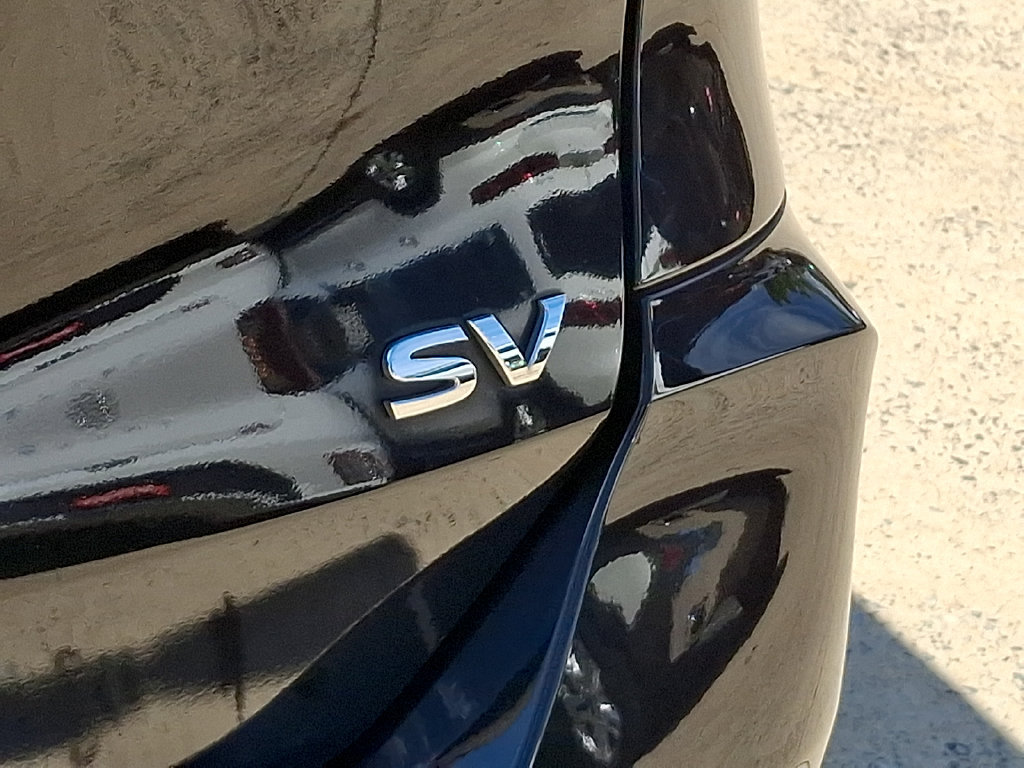 Used 2020 Nissan Rogue SV FWD image 32