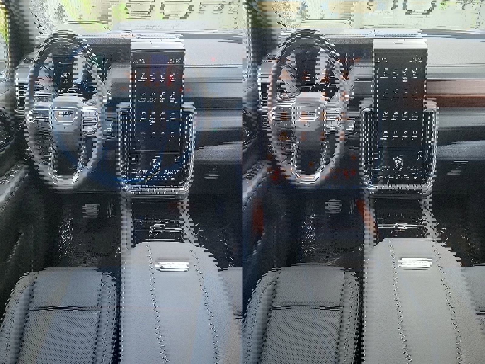 New 2026 GMC Yukon Denali image 16