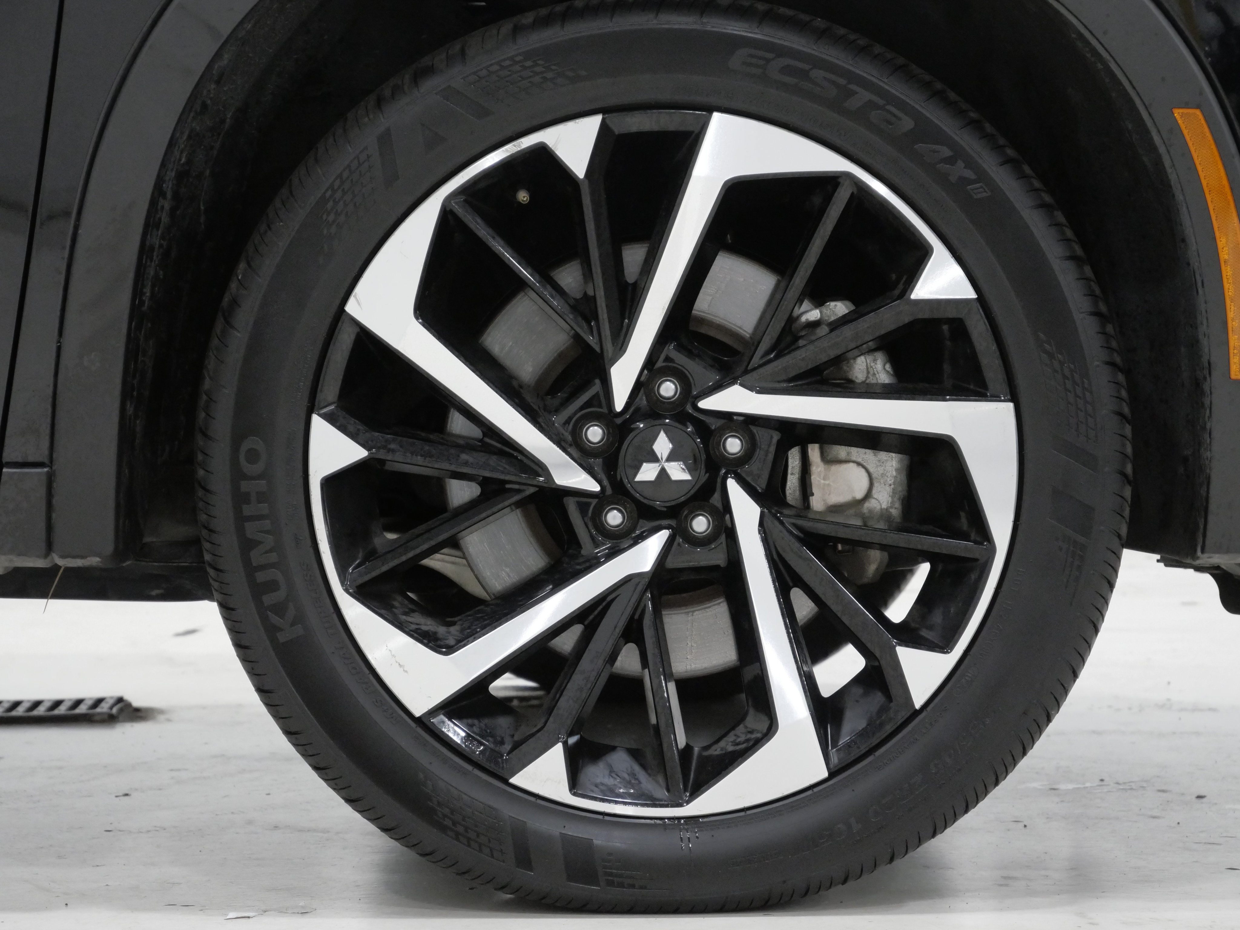 Used 2024 Mitsubishi Outlander SE AWD/4WD image 9