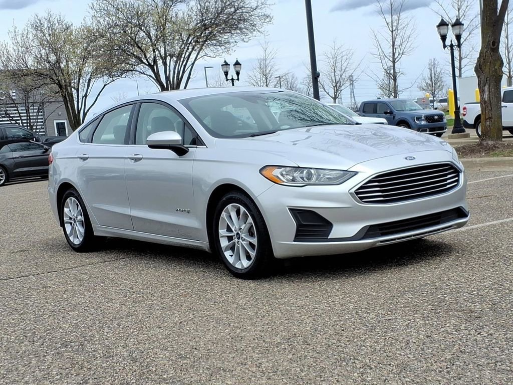 Used 2019 Ford Fusion SE image 7