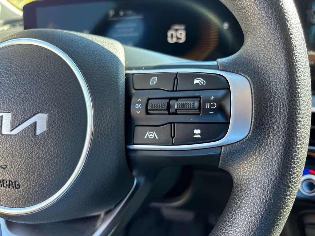 Used 2025 Kia K5 LXS image 19