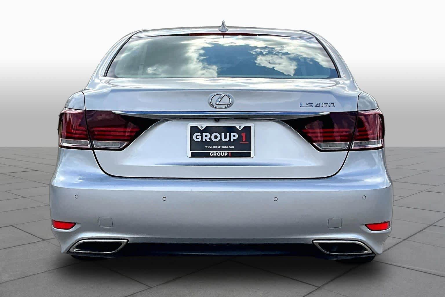 Used 2017 Lexus LS 460 w/ Comfort Package RWD image 5
