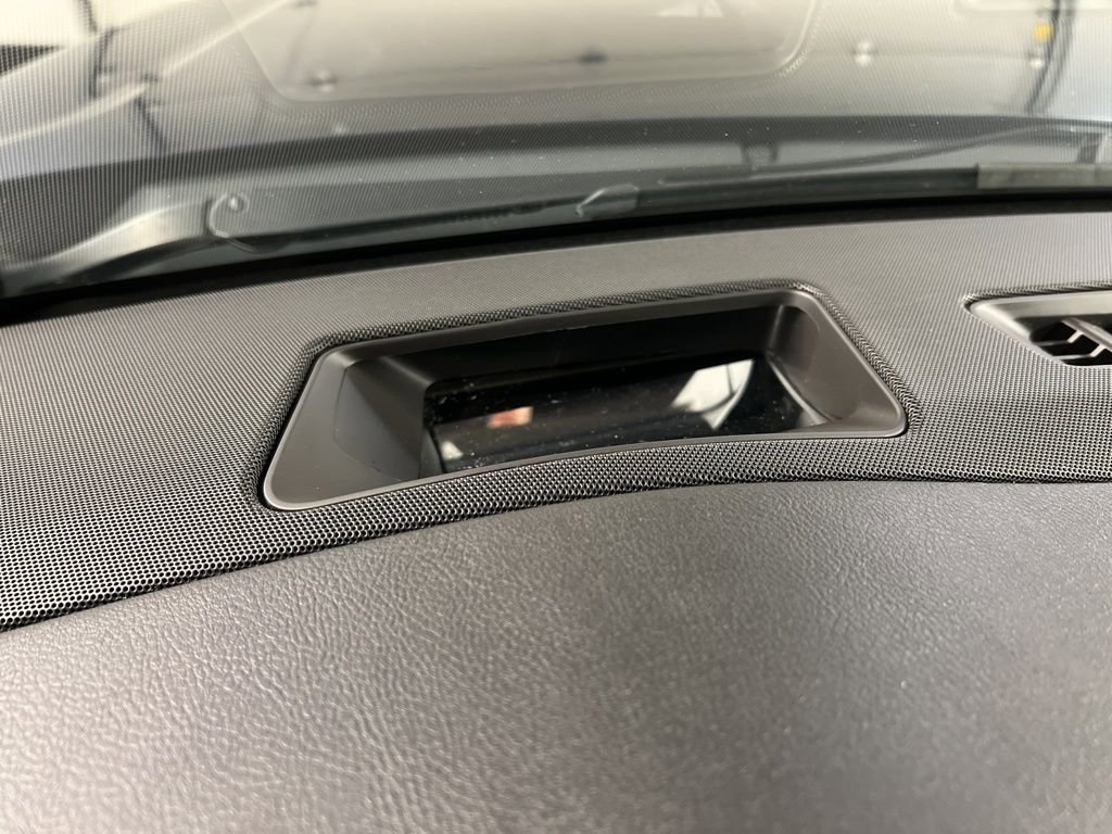 Used 2017 Cadillac Escalade Premium Luxury AWD/4WD image 25