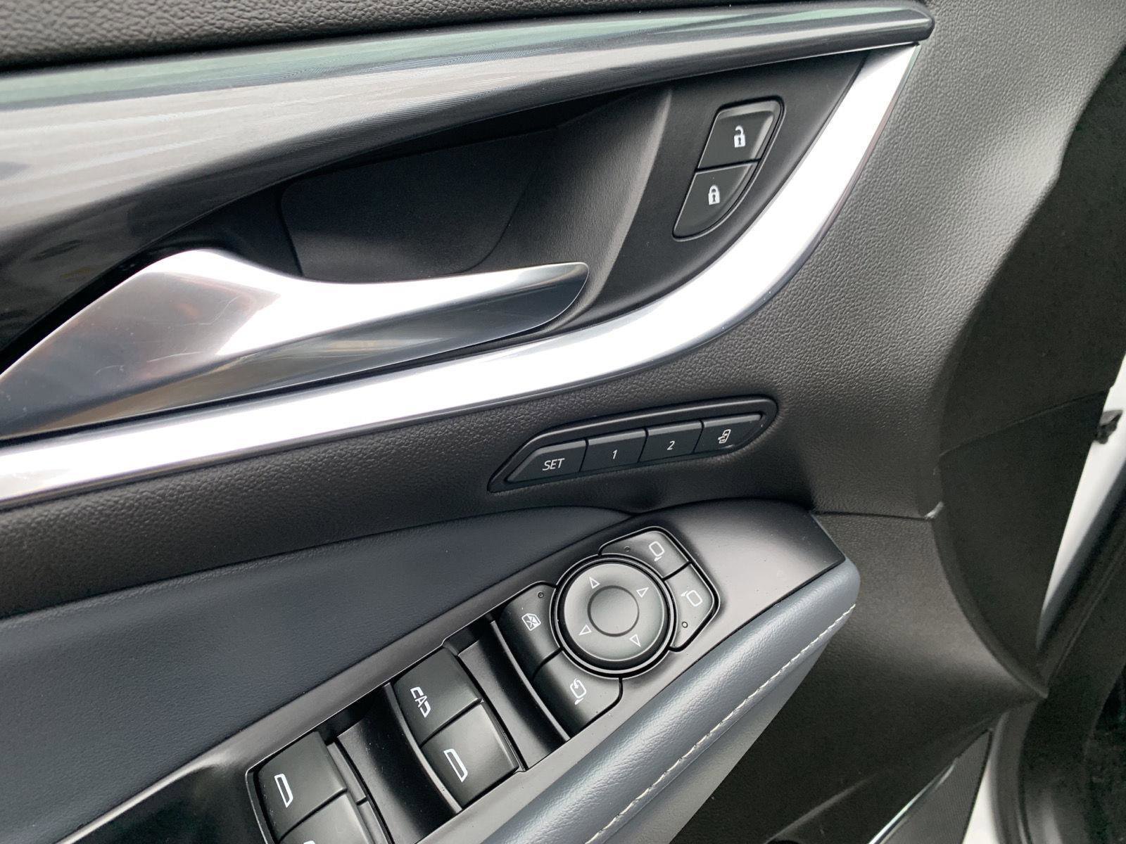 Used 2022 Buick Enclave Premium image 10