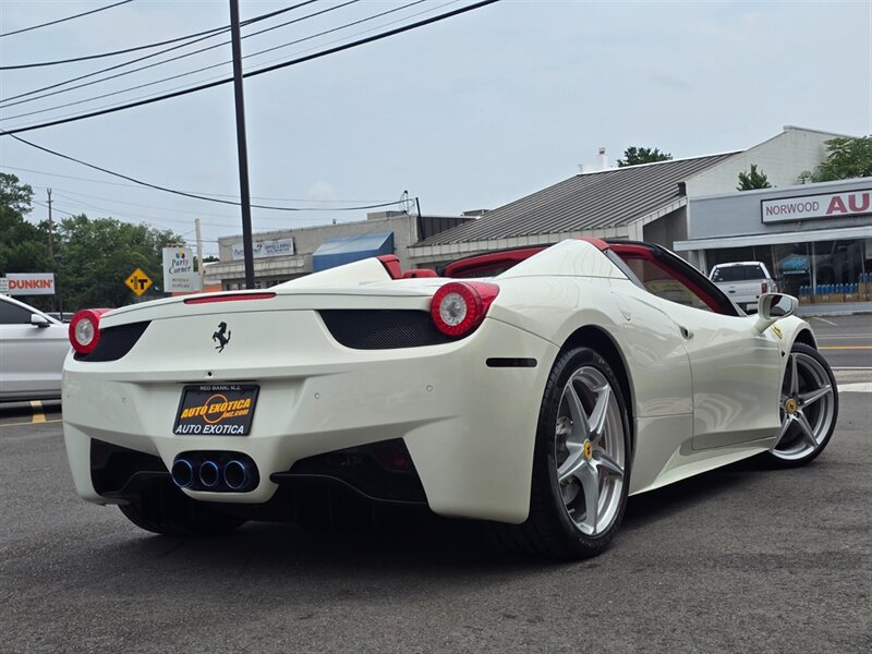Used 2015 Ferrari 458 Spider RWD image 2
