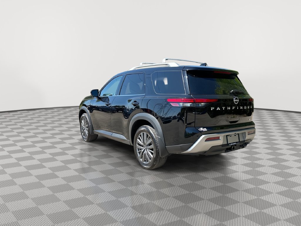 Certified 2025 Nissan Pathfinder SL w/ SL Premium Package FWD image 9