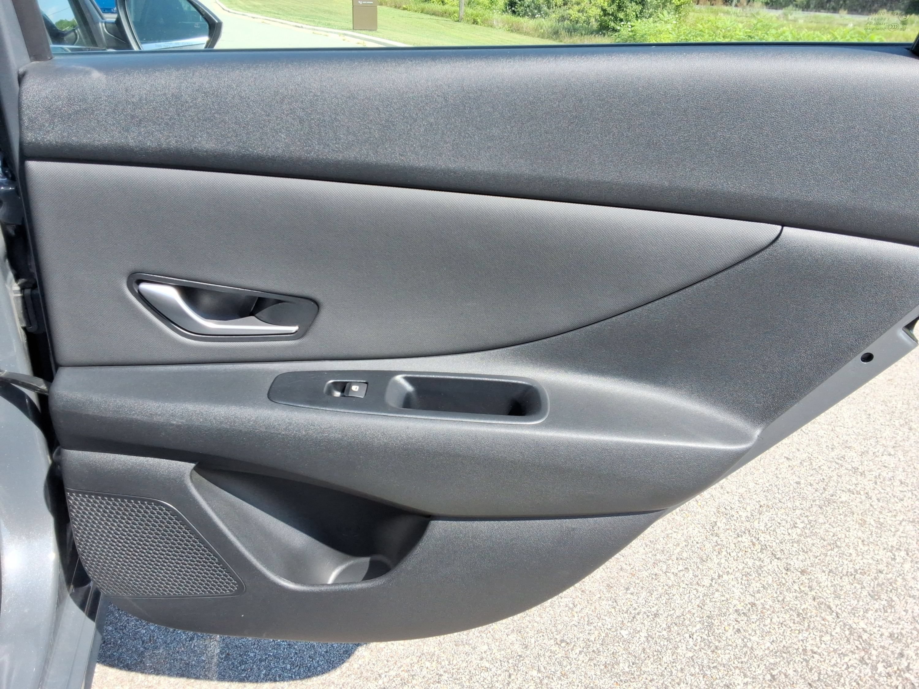 Used 2024 Hyundai Elantra SEL w/ Convenience Package FWD image 24