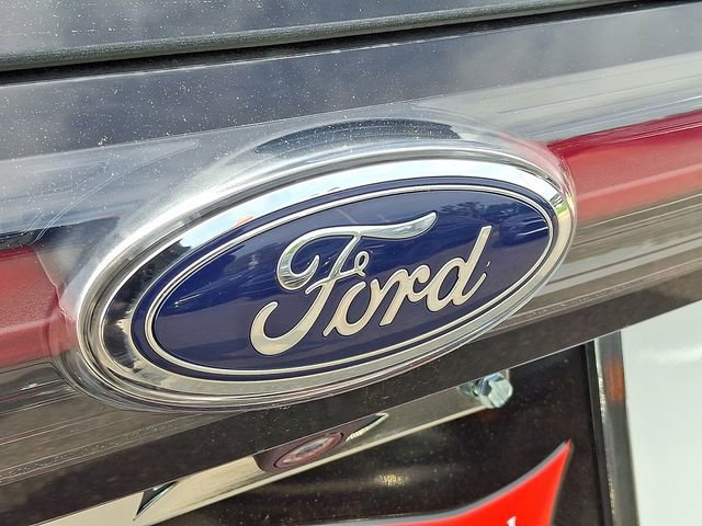 Used 2015 Ford Edge Titanium w/ Equipment Group 301A AWD/4WD image 25