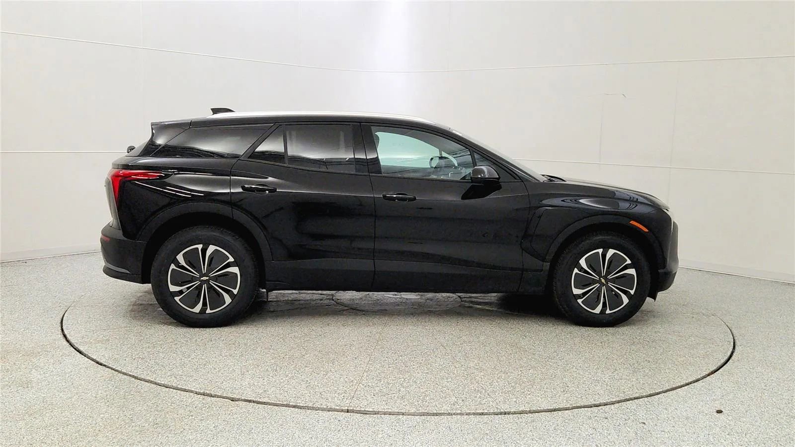 New 2026 Chevrolet Blazer EV LT image 8