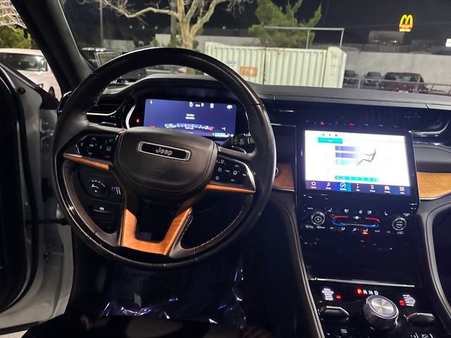 Used 2024 Jeep Grand Cherokee L Summit image 16