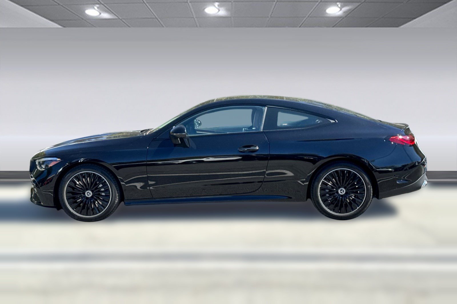 New 2027 Mercedes-Benz CLE 450 4MATIC Coupe image 2