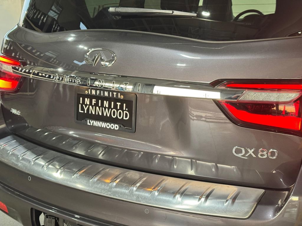 Used 2022 INFINITI QX80 Luxe w/ Cargo Package image 27